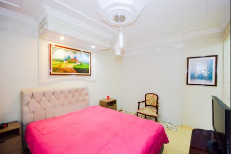 Apartamento à venda com 168m², 4 quartos e 2 vagasQuarto 3 - Suíte