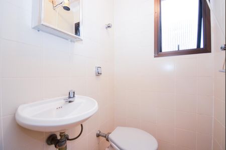 Apartamento à venda com 168m², 4 quartos e 2 vagasÁrea de Serviço - Banheiro de Serviço