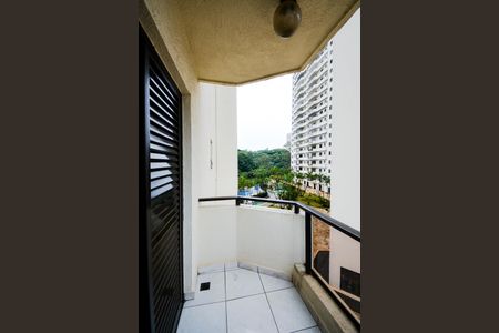 Apartamento à venda com 168m², 4 quartos e 2 vagasVaranda do Quarto 3 - Suíte