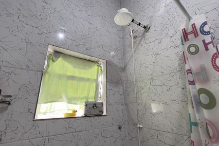 Casa para alugar com 110m², 2 quartos e sem vaga Casa para alugar com 110m², 2 quartos e sem vagaBanheiro da Suíte 1