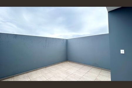 Casa para alugar com 65m², 2 quartos e 1 vagaÁrea de Serviço