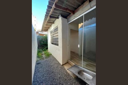 Casa para alugar com 2 quartos, 78m² em Chácara das Rosas, Cachoeirinha