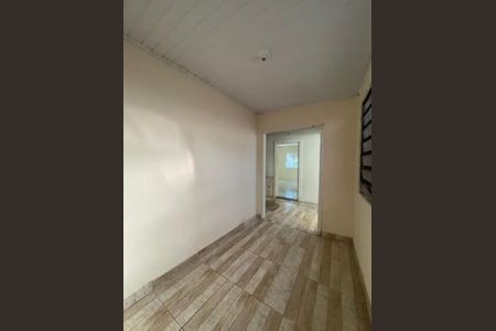 Casa para alugar com 2 quartos, 78m² em Chácara das Rosas, Cachoeirinha