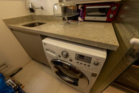 Apartamento à venda com 100m², 2 quartos e 2 vagas Apartamento à venda com 100m², 2 quartos e 2 vagasÁrea de Serviço