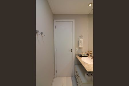 Apartamento à venda com 156m², 3 quartos e 3 vagasSuíte 1 Banheiro 