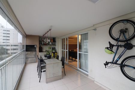 Apartamento à venda com 156m², 3 quartos e 3 vagasVaranda gourmet