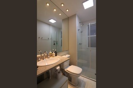 Apartamento à venda com 156m², 3 quartos e 3 vagasSuíte 1 Banheiro 