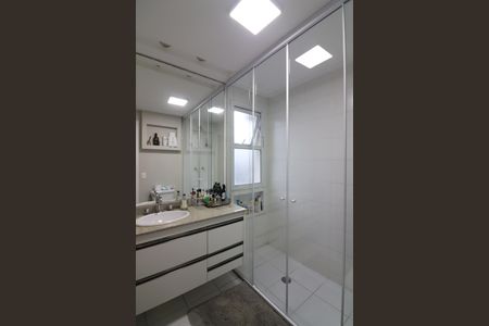 Apartamento à venda com 156m², 3 quartos e 3 vagasSuíte 2 Banheiro 