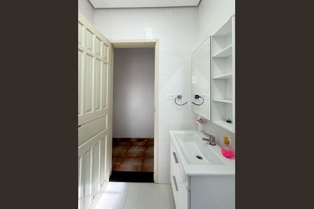 Casa à venda com 154m², 2 quartos e 1 vaga Casa à venda com 154m², 2 quartos e 1 vagaBanheiro Social 1