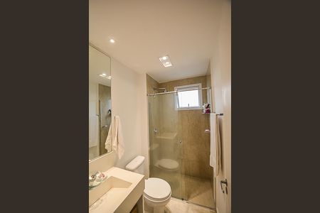 Apartamento para alugar com 104m², 2 quartos e 2 vagas Apartamento para alugar com 104m², 2 quartos e 2 vagasBanheiro da Suíte