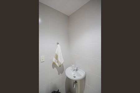 Apartamento para alugar com 104m², 2 quartos e 2 vagas Apartamento para alugar com 104m², 2 quartos e 2 vagasBanheiro de serviço
