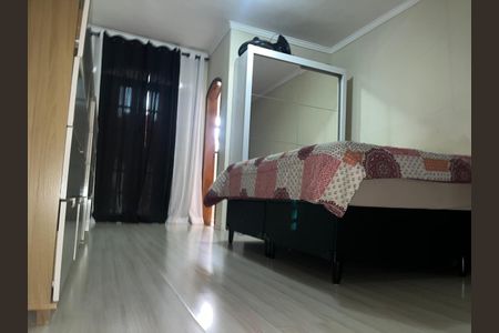 Casa à venda com 190m², 3 quartos e 2 vagas Casa à venda com 190m², 3 quartos e 2 vagasQuarto