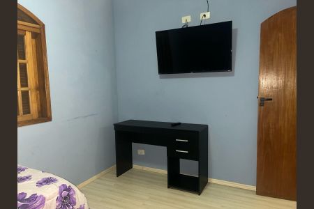 Casa à venda com 190m², 3 quartos e 2 vagas Casa à venda com 190m², 3 quartos e 2 vagasQuarto