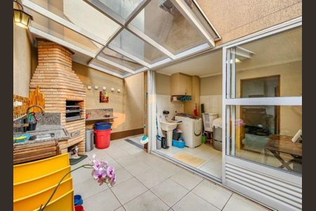 Casa à venda com 164m², 3 quartos e 3 vagas Casa à venda com 164m², 3 quartos e 3 vagasAREA DE LAZER