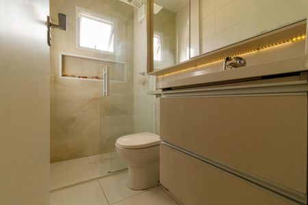 Casa de condomínio à venda com 90m², 2 quartos e 1 vaga Casa de condomínio à venda com 90m², 2 quartos e 1 vagaBanheiro da Suíte