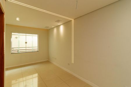 Casa de condomínio à venda com 90m², 2 quartos e 1 vaga Casa de condomínio à venda com 90m², 2 quartos e 1 vagaSala
