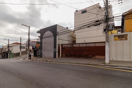 Casa de condomínio à venda com 90m², 2 quartos e 1 vaga Casa de condomínio à venda com 90m², 2 quartos e 1 vagaFachada