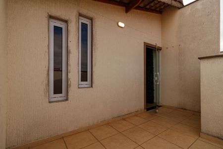Casa de condomínio à venda com 90m², 2 quartos e 1 vaga