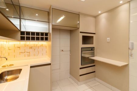 Casa de condomínio à venda com 90m², 2 quartos e 1 vaga Casa de condomínio à venda com 90m², 2 quartos e 1 vagaCozinha