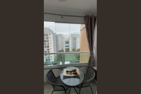 Apartamento à venda com 44m², 2 quartos e 1 vaga Apartamento à venda com 44m², 2 quartos e 1 vagaVaranda