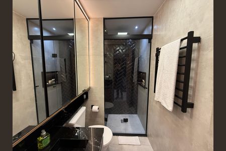 Studio à venda com 35m², 1 quarto e sem vaga Studio à venda com 35m², 1 quarto e sem vagaBanheiro social