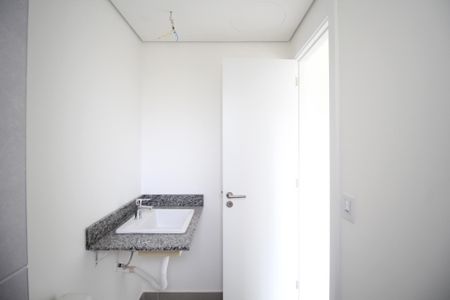 Apartamento à venda com 65m², 2 quartos e 1 vagaBanheiro da Suíte 2