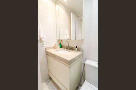 Apartamento à venda com 72m², 2 quartos e 2 vagas Apartamento à venda com 72m², 2 quartos e 2 vagasBanheiro