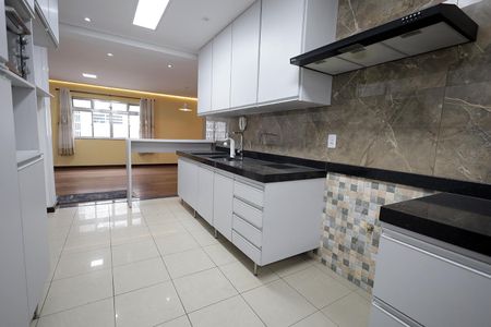 Apartamento à venda com 120m², 3 quartos e 1 vaga Apartamento à venda com 120m², 3 quartos e 1 vagaCozinha