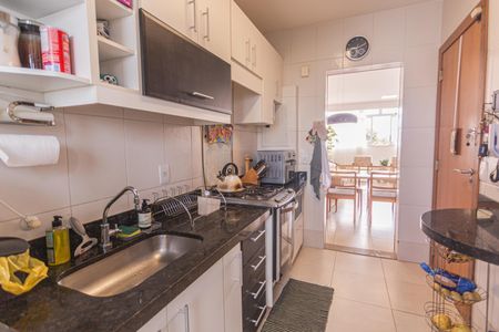 Apartamento à venda com 96m², 3 quartos e 2 vagasCozinha