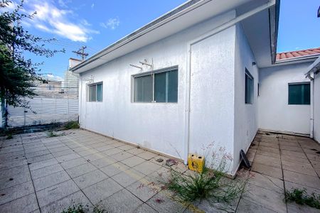 Casa para alugar com 496m², 8 quartos e 10 vagas Casa para alugar com 496m², 8 quartos e 10 vagasÁrea externa