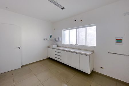Casa para alugar com 496m², 8 quartos e 10 vagas Casa para alugar com 496m², 8 quartos e 10 vagasQuarto 2
