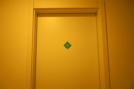 Apartamento à venda com 43m², 2 quartos e sem vagaÁrea comum - Saguão do andar - Porta do imóvel
