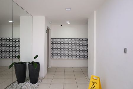 Apartamento à venda com 43m², 2 quartos e sem vagaÁrea comum - Saguão do prédio