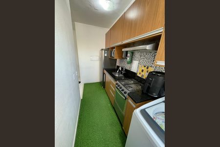 Cozinha de apartamento à venda com 2 quartos, 42m² em Vila Jaraguá, São Paulo