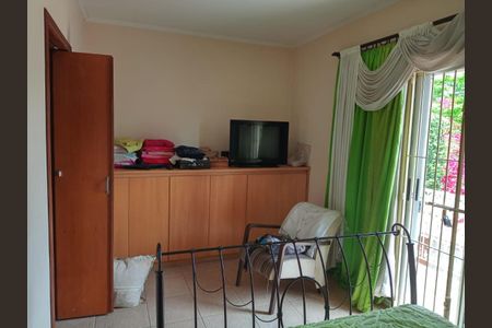 DORMITORIO de casa à venda com 6 quartos, 400m² em City Bussocaba, Osasco