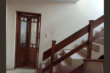 Casa à venda com 400m², 6 quartos e 3 vagasESCADA INTERNA