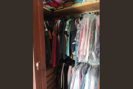 Casa à venda com 400m², 6 quartos e 3 vagasCLOSET