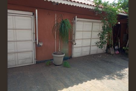 Casa à venda com 400m², 6 quartos e 3 vagasAREA EXTERNA