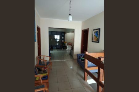 Casa à venda com 400m², 6 quartos e 3 vagasSALA