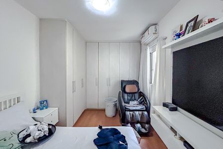 Casa de condomínio à venda com 182m², 3 quartos e 4 vagasQuarto 3 - Suíte