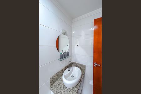 Casa de condomínio à venda com 182m², 3 quartos e 4 vagasBanheiro da Suíte 2