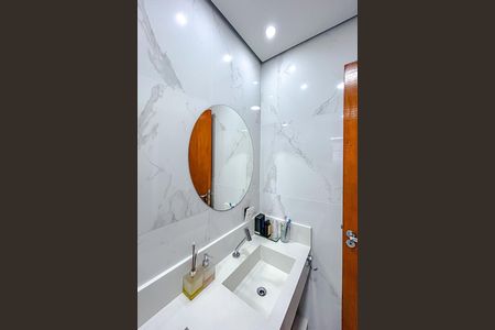 Casa de condomínio à venda com 182m², 3 quartos e 4 vagasBanheiro da Suíte 3