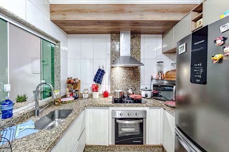 Casa de condomínio à venda com 182m², 3 quartos e 4 vagasCozinha