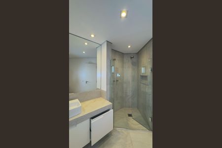 Apartamento à venda com 360m², 4 quartos e 4 vagas Apartamento à venda com 360m², 4 quartos e 4 vagasBanheiro da Suíte 4