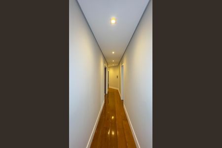 Apartamento à venda com 360m², 4 quartos e 4 vagas Apartamento à venda com 360m², 4 quartos e 4 vagasCorredor