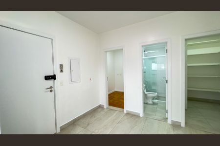 Apartamento à venda com 360m², 4 quartos e 4 vagas Apartamento à venda com 360m², 4 quartos e 4 vagasÁrea de Serviço