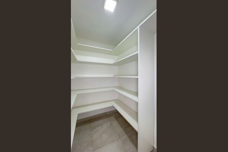 Apartamento à venda com 360m², 4 quartos e 4 vagas Apartamento à venda com 360m², 4 quartos e 4 vagasÁrea de Serviço