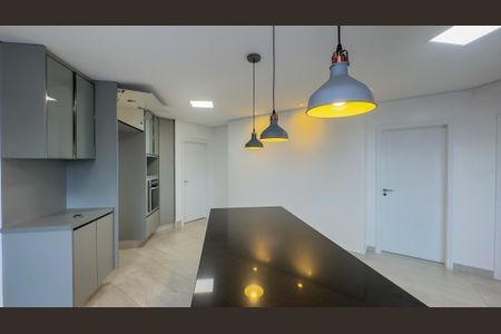 Apartamento à venda com 360m², 4 quartos e 4 vagas Apartamento à venda com 360m², 4 quartos e 4 vagasCozinha