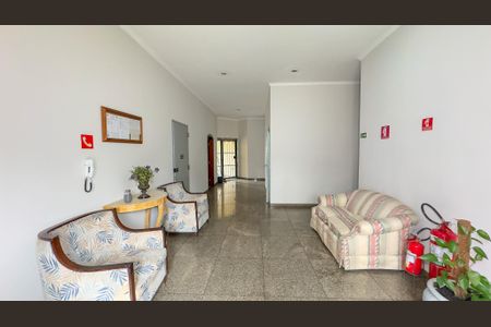 Apartamento à venda com 360m², 4 quartos e 4 vagas Apartamento à venda com 360m², 4 quartos e 4 vagasHall de entrada