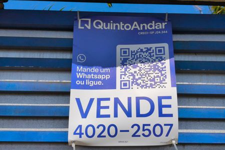 Casa à venda com 70m², 3 quartos e 4 vagasPLACA INSTALAD NA FACHADA